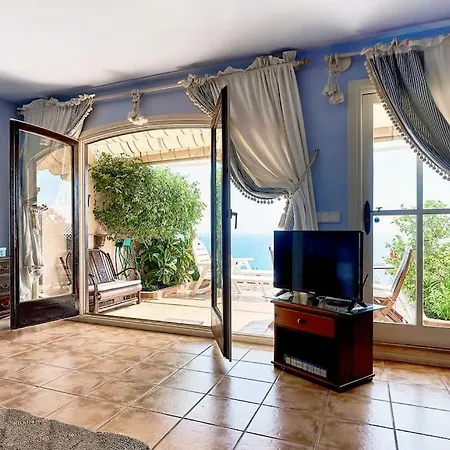 Holiday home Vistas Infinitas Sobre El Mar-infinite Views On The Sea *