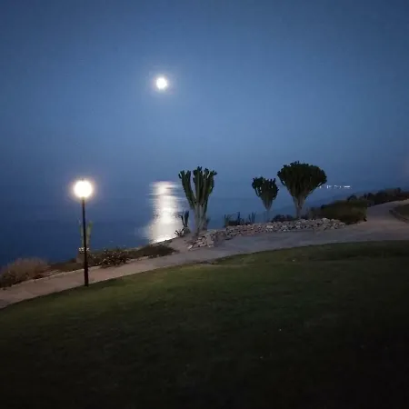 Holiday home Vistas Infinitas Sobre El Mar-infinite Views On The Sea Santa Pola